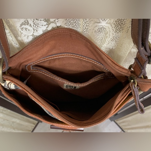 GAL FLORAL CANVAS & FAUX LEATHER SHOULDER BAG - Picture 10 of 13